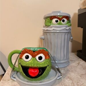 Sesame Street Green and Gray Oscar the Grouch Mug and Canister Set